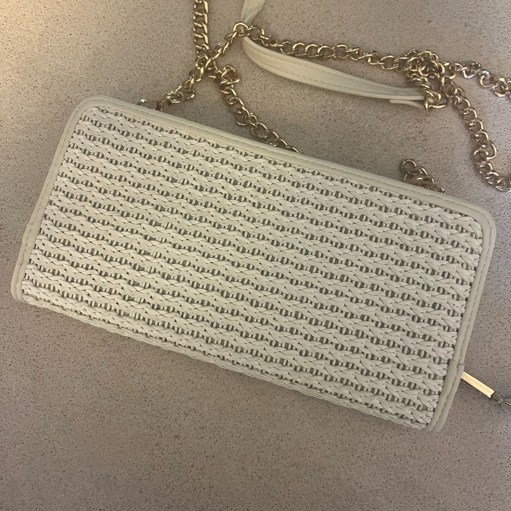 MALI + LILI CROSSBODY/ CLUTCH NEVER WORN